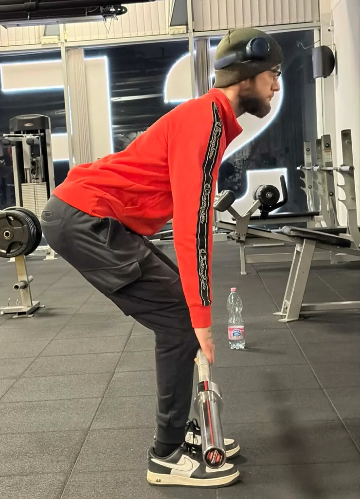 Oláh Balázs vendégével a Powermovement edzésen a teremben